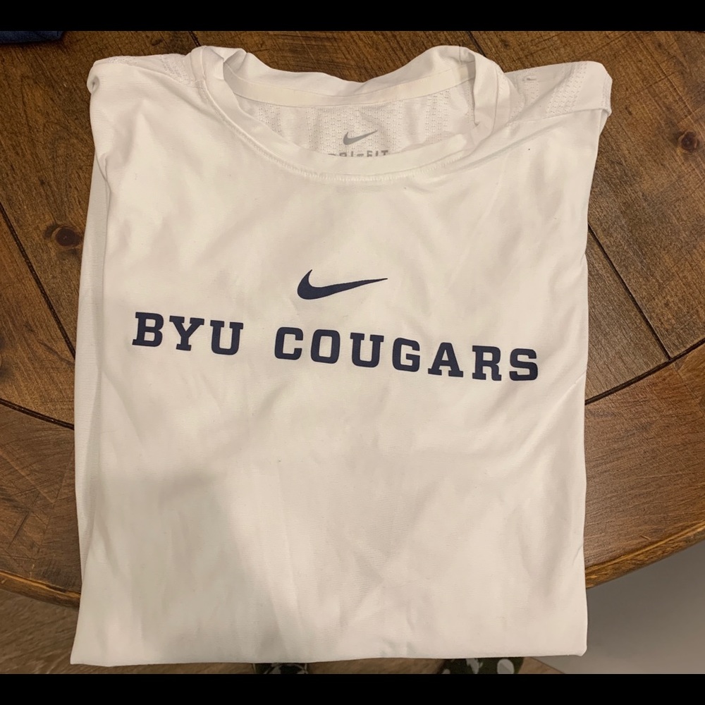 BYU Cougars Nike Shirt - Picture 1 of 1